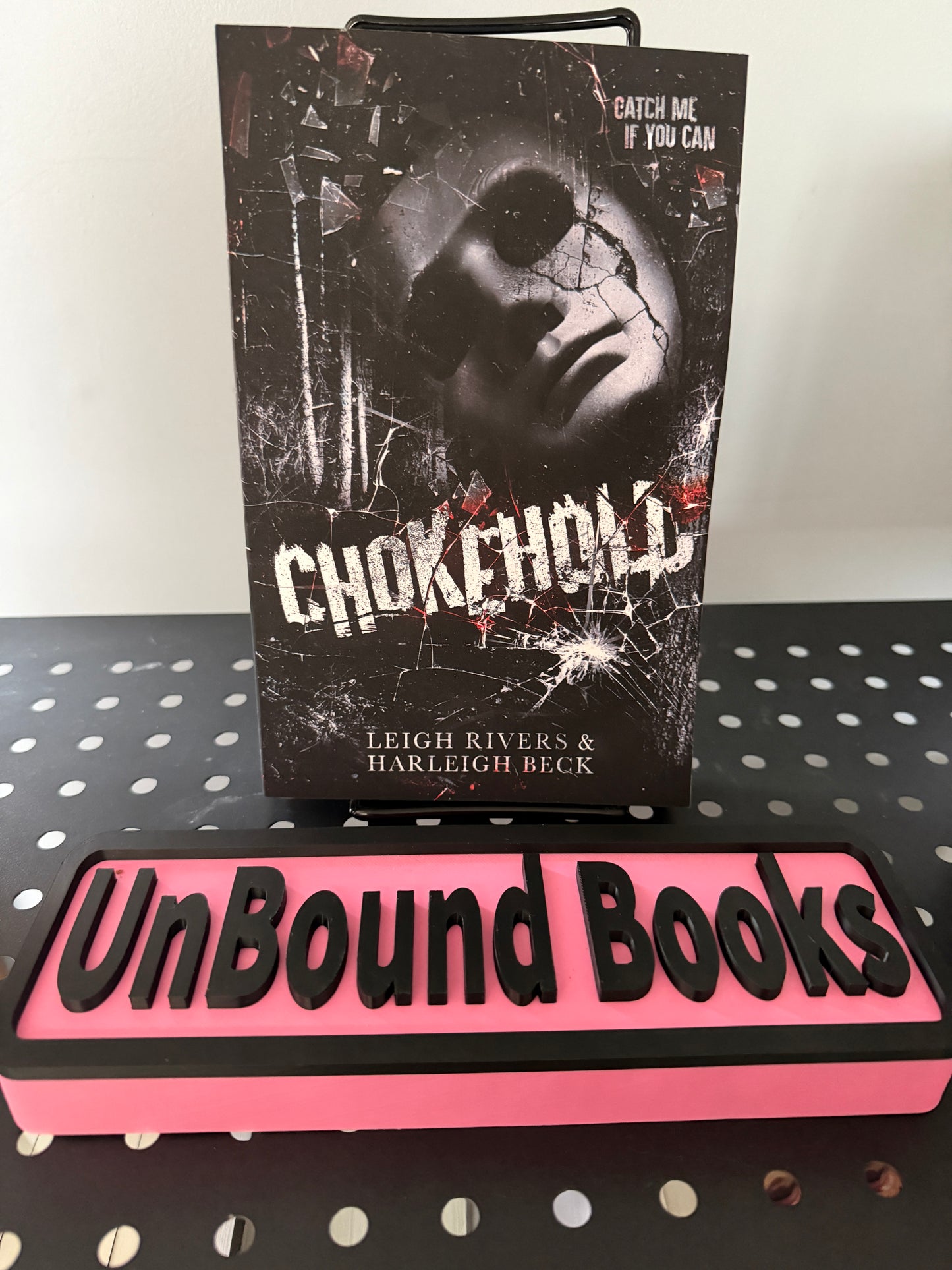 Chokehold: A Dark MM Romance